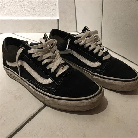 how to clean suede vans.